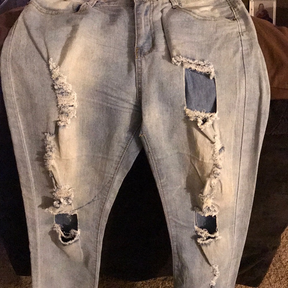 Cut out Jeans